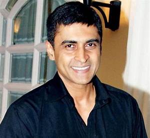 Mohnish Bahl Biography, Age, Height, Wife, Net Worth, Family
