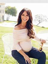 Surprise! Jennifer Love Hewitt Announces Pregnancy on 911 Set